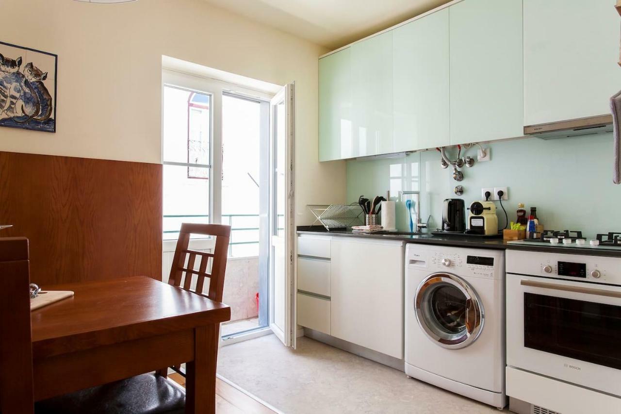 Exquisit Flat Left Appartement